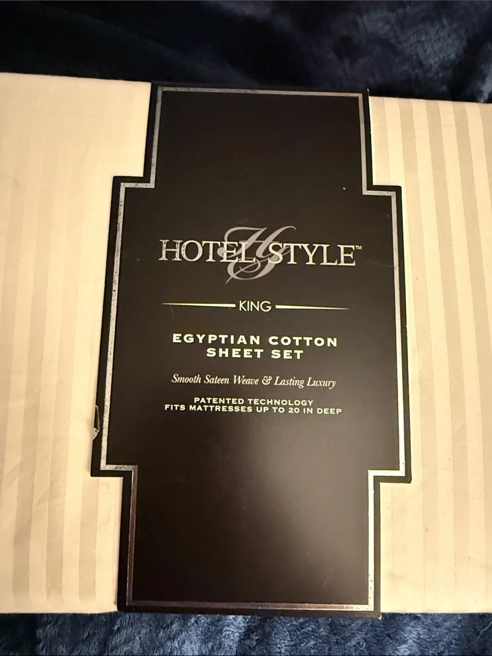 King Egyptian 600 Thread Count Cotton Sheet Set - White Damask Hotel Style